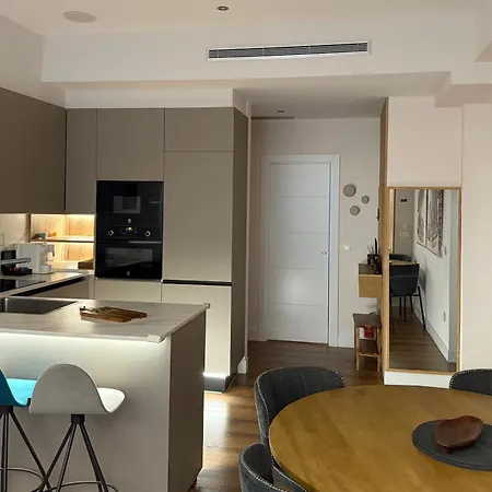 Nuevo Lujoso Centro Wifi ,parking Gratis Appartement *