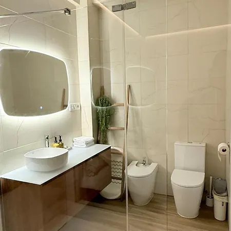 Apartament Nuevo Lujoso Centro Wifi ,parking *